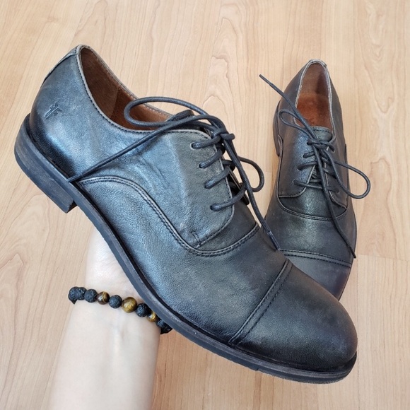 frye sam cap toe oxford